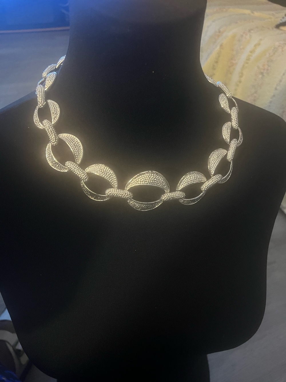 Silver Tone Textured Link Necklace - Women Jewelry